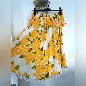 Fighting Eel Yellow Floral Off Shoulder Dress in Size XS NWOT